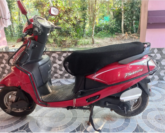 hero-honda-pleasure-2016-model-big-0