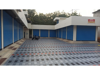 Office, shop, banking etc for rent