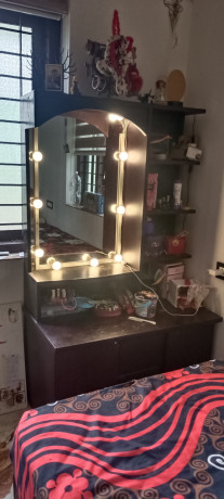 dressing-table-big-0