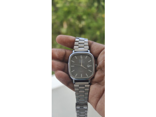 QUARTZ model, stain less steel chain watch, unisex, automatic watch.. In good condition
