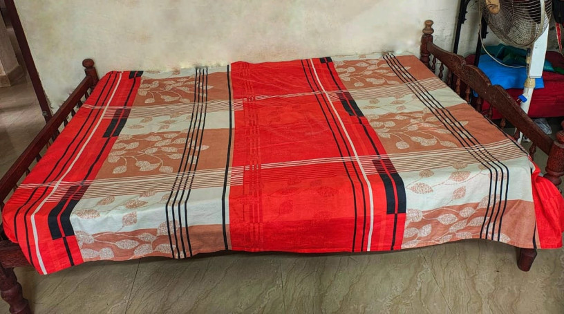 wooden-double-cot-bed-big-3