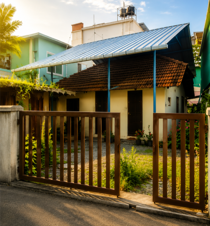 land-for-sale-4-cent-plot-with-old-house-rented-near-vytilla-byepass-ponnurunni-big-0