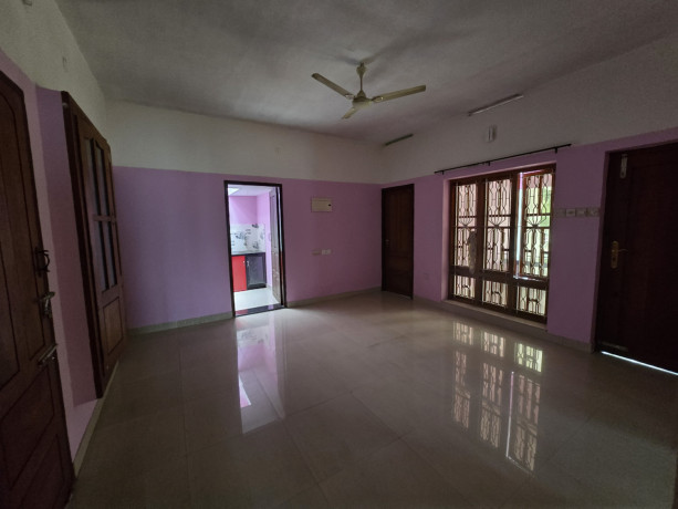 2-bed-room-apartment-for-rent-big-3