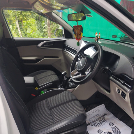 kia-carens-prestige-plus-imt-turbo-petrol-15-2023-big-4