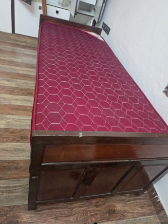 single-coat-with-new-mattress-big-1