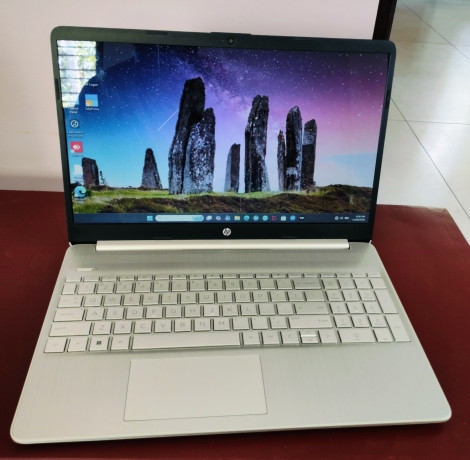 hp-laptop-core-i316-gb-ram-big-0