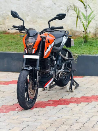ktm-duke-200-well-maintained-excellent-condition-big-0