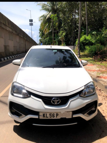 toyota-etios-liva-g-petrol-2016-big-0
