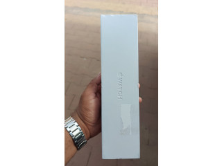 Brand New Apple Watch Series 5 Sellular 44 MM