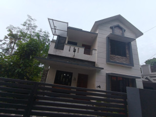 House for Lease in Attingal Alamcode Near Lp school