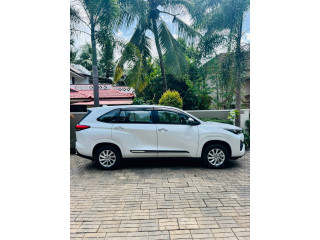 BRAND NEW ( AUTOMATIC PETROL  ) HYCROSS  2023/ 5  KM 2,500