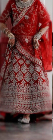 red-wedding-lehenga-big-1