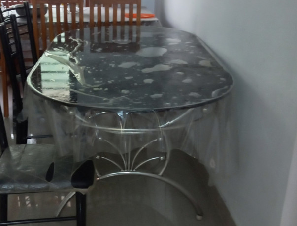 glass-type-table-big-2